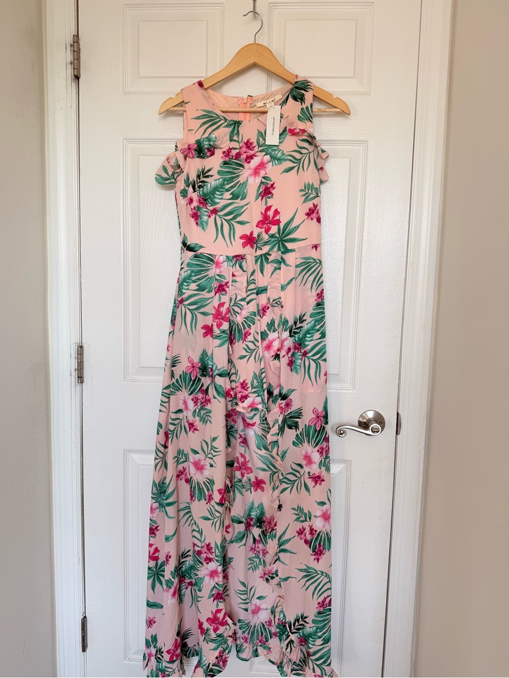 Francesca's Collections Pink Floral Cold-Shoulder Maxi Dress